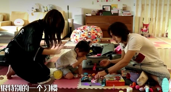 扒7個哥哥的房子，張智霖租別墅住，趙文卓家有健身房，張晉家小