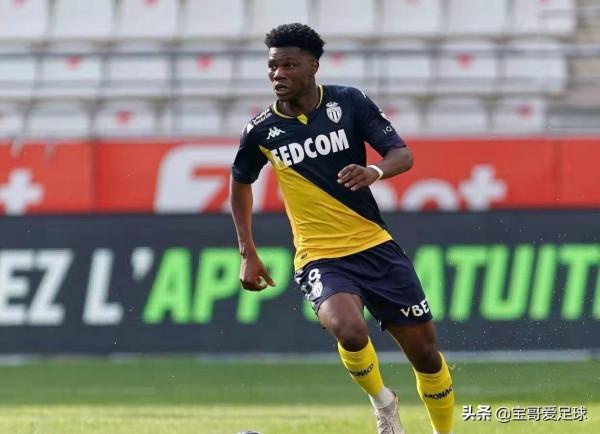 英超訊息彙總:B費和B席分別當選曼聯和曼城2021年度最佳球員 英超訊息彙總:B費和B席分別當選曼聯和曼城2021年度最佳球員