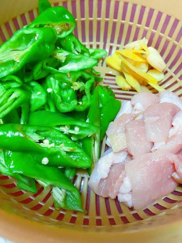 青椒炒肉,平平無奇的下飯神菜 青椒炒肉,平平無奇的下飯神菜