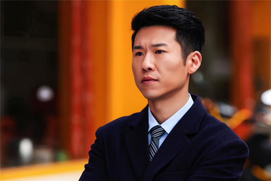 王驍：母親是影后王馥荔，父親是舞臺劇導演，闖娛圈卻只能靠自己