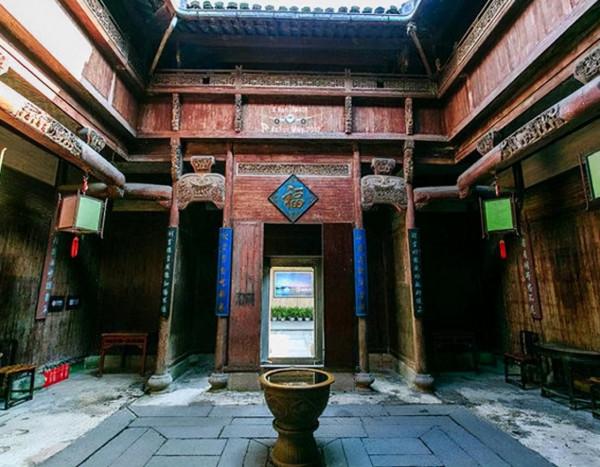 她被大伯哥幽禁小屋50年，死後才得自由，關她的小屋現成有名景點