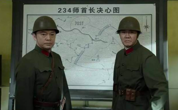 《王牌部隊》獲央媒點贊，老中青三代軍旅硬漢齊聚，個個威武霸氣