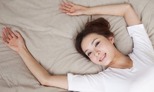 女人不想老得太快，常做2事，避2習，或養出好氣色，與皺紋說拜拜