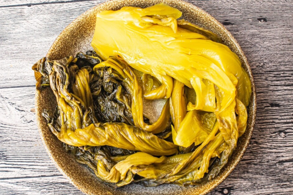 做酸菜魚有訣竅，記住關鍵3點，湯汁濃白，魚片滑嫩鮮香不易碎