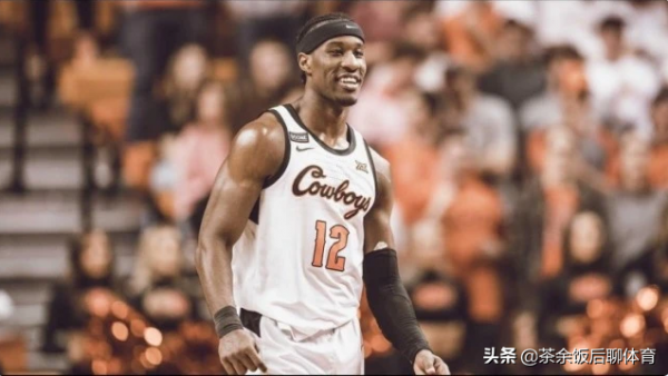 恭喜了!湖人開拓者猛龍完成4人交易簽約,準全明星後衛聯手老詹 恭喜了!湖人開拓者猛龍完成4人交易簽約,準全明星後衛聯手老詹