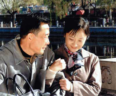 著名演員唐靜：與王新軍離異後，她與兒子的生活狀況怎樣？