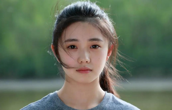 名導愛用的4位00後:張子楓一年4部霸屏,千璽票房過70億元 名導愛用的4位00後:張子楓一年4部霸屏,千璽票房過70億元