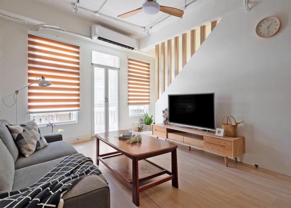 電視牆千篇一律早就看不上了，掏個弧形互動視窗，引光不說顏值高