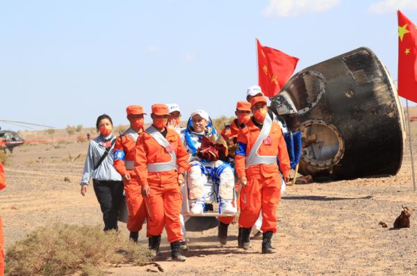 安全出艙，狀態良好！