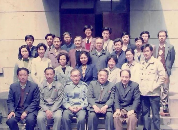 他主政安徽多年，為建立中科大做出巨大貢獻，被人民尊稱為老省長