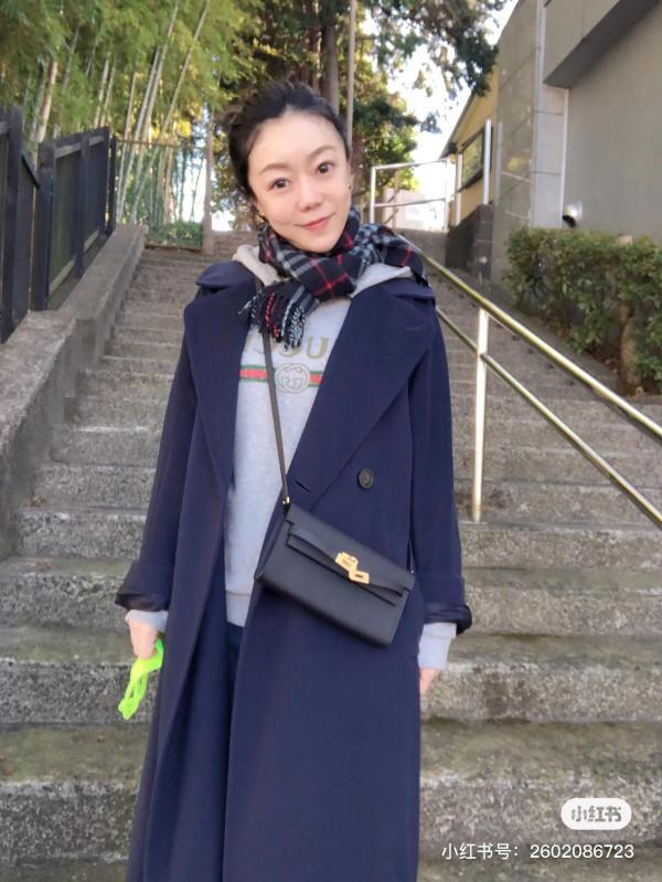 今天大衣和羽絨服兩身穿搭！不一樣的感覺