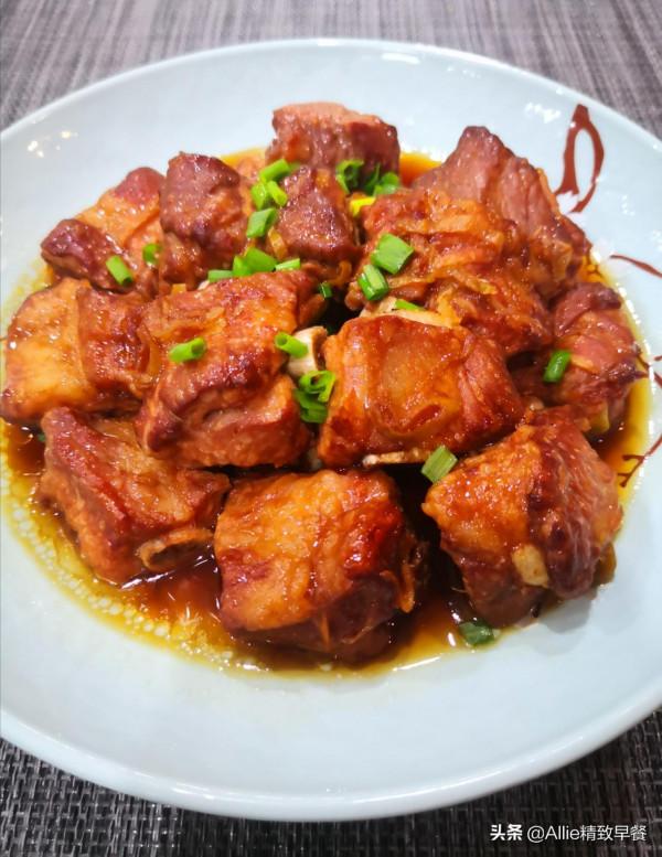 早餐不知道吃什麼，看看我的營養早餐，有葷有素有粗糧，真全面