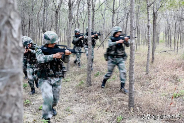 這個女子偵察班圈粉了 這個女子偵察班圈粉了