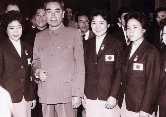 1961年世乒賽,周恩來宴請選手鬆崎君代,直言:茅臺酒送你父親吧 1961年世乒賽,周恩來宴請選手鬆崎君代,直言:茅臺酒送你父親吧