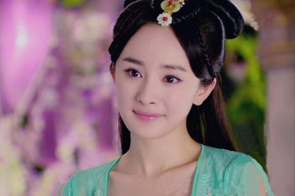 同是演女媧後人，劉亦菲唐嫣驚豔，趙麗穎&OpenCurlyDoubleQuote;雷人&rdquo;，娜扎像盲人