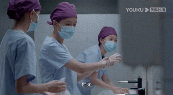 《小敏家》周迅LP大衣，秦海璐香奈兒…中產vs土豪畫風差多少？