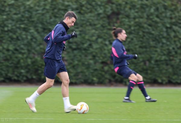 轉會TOP 10：盤點22年冬窗關閉後仍無下家的球星