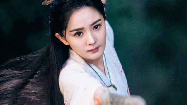 楊冪新劇預計Q4上線，與陳偉霆強強聯合，顏值卻被女二“吊打”