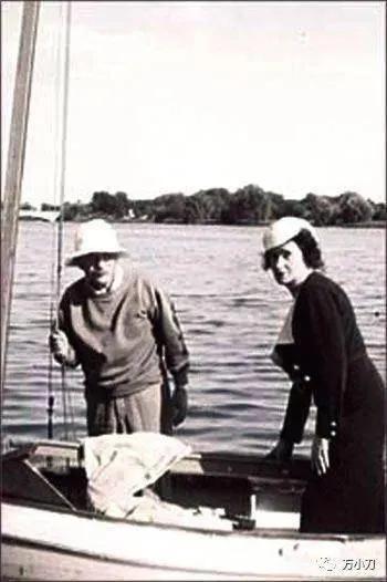 愛因斯坦和他的女人們 愛因斯坦和他的女人們