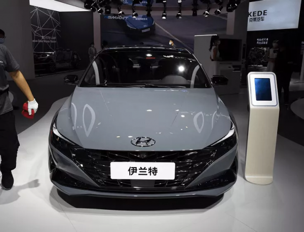 9&period;98萬元起！2022款現代伊蘭特正式上市，新增黑騎士限量版
