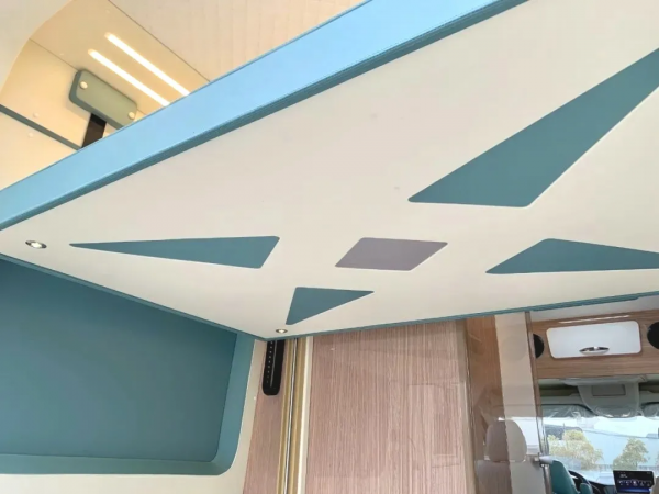 駿馳雙子座 星座系列首款B型房車 兼顧家用與商務 駿馳雙子座 星座系列首款B型房車 兼顧家用與商務