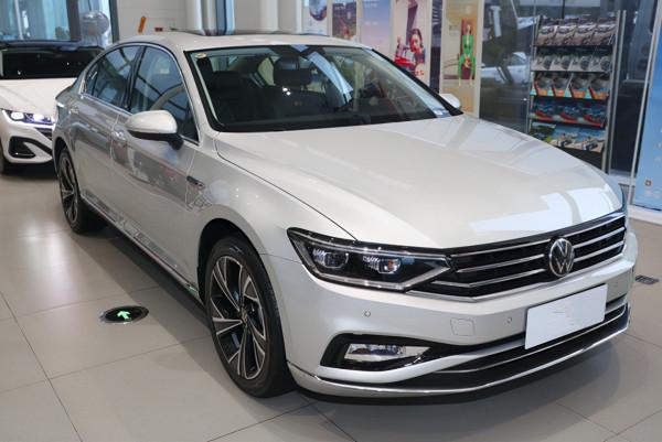 合資B級市場變天了，帕薩特跌出前三，紅旗H5超越邁騰