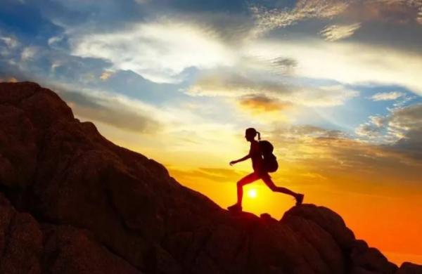 壹健康經驗:爬山會導致小腿變粗嗎?爬山有哪些好處 壹健康經驗:爬山會導致小腿變粗嗎?爬山有哪些好處