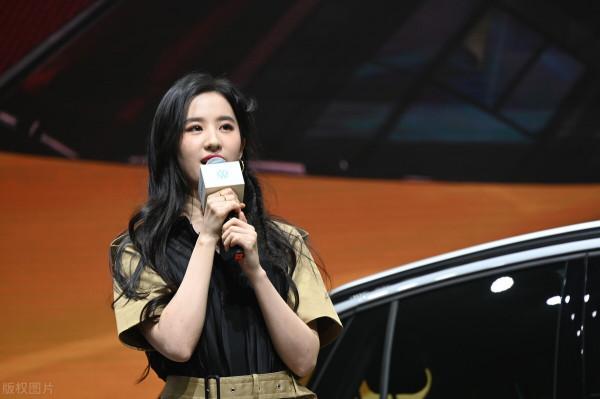 記憶中的劉亦菲，多少年過去了