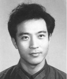 21年前，那個寧願去當名譽縣長也不和馮鞏合作的牛群，如今怎樣了