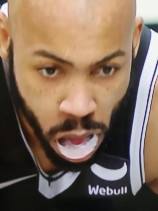 今天籃網的比賽，贊一下場上閃亮的卡特