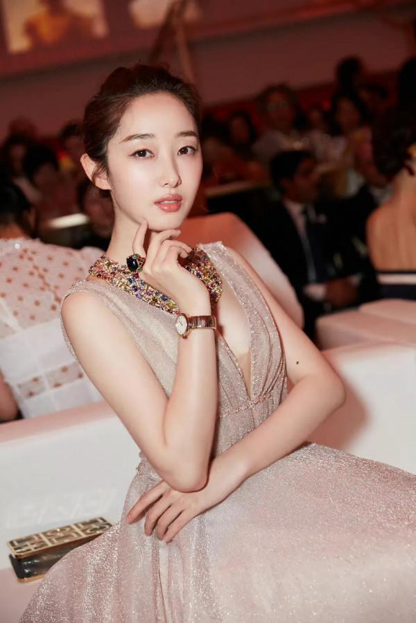 知性優雅蔣夢婕