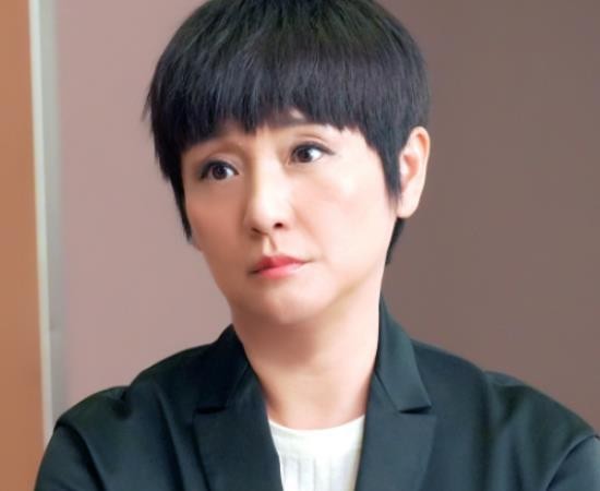 孔琳:王全安為蔣雯麗把她拋棄,7年戀人又把她拋棄,52歲還未婚 孔琳:王全安為蔣雯麗把她拋棄,7年戀人又把她拋棄,52歲還未婚