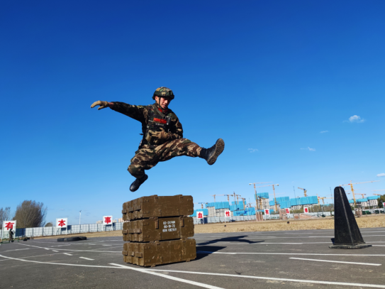 直擊武警特戰隊員訓練精彩瞬間 直擊武警特戰隊員訓練精彩瞬間