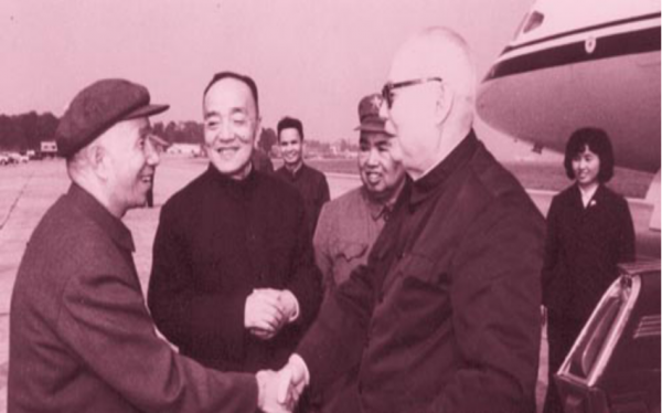 85年李伯釗逝世，楊尚昆阻止醫生將妻子送去太平間：再多坐一會兒