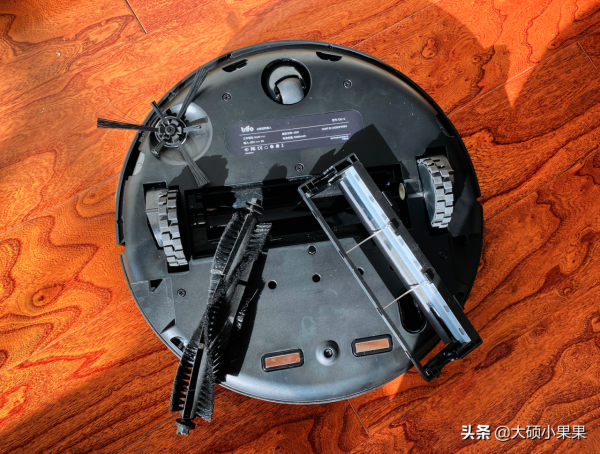 主業掃拖,副業逗喵,這款掃地機擁有一顆有趣的靈魂 主業掃拖,副業逗喵,這款掃地機擁有一顆有趣的靈魂