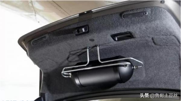 「轂銳馳」一臺改裝得相當有姿態的奧迪A6