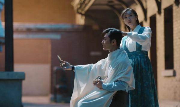 《黃旭華的深潛》孤獨的潛行者心無旁騖，妻子李世英扛起家庭瑣碎