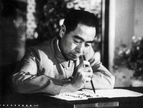 1987年，鄧小平為何緊急任命74歲的洪學智，讓他去中央軍委工作？