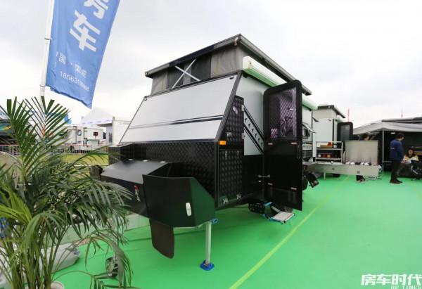 戶外越野利器：康派斯CS26 越野配置＋升降空間 戶外廚房功能超齊全