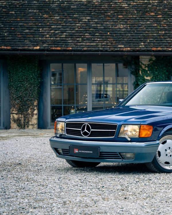 藍色轟炸機&mdash;&mdash;梅賽德斯賓士 560 SEC