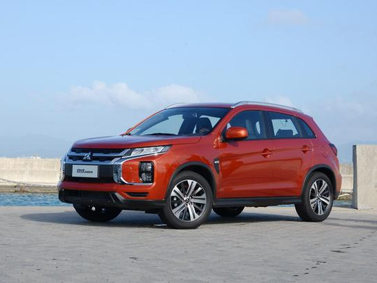 廣汽三菱勁炫ASX——低調務實保留手動擋，不足十萬入門的合資車