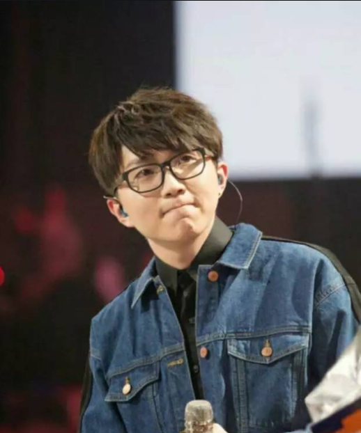 被華晨宇否定,卻被薛之謙力捧,“巨星”毛不易一路走來真不易 被華晨宇否定,卻被薛之謙力捧,“巨星”毛不易一路走來真不易