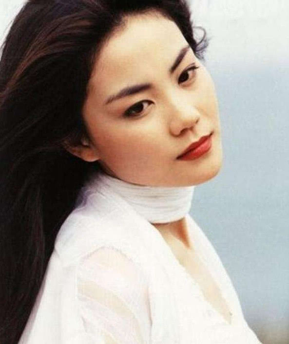 女神王菲，終究活成了我想活成卻不敢活成的樣子