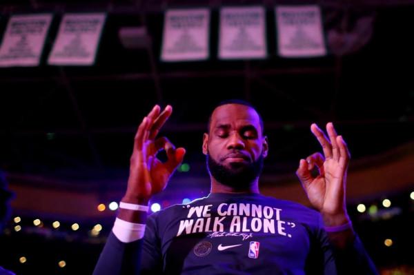 為什麼科密認為科比相比詹姆斯更強大、歷史地位更高? 為什麼科密認為科比相比詹姆斯更強大、歷史地位更高?