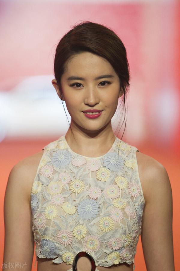 劉亦菲素顏高畫質美圖，真正的仙女