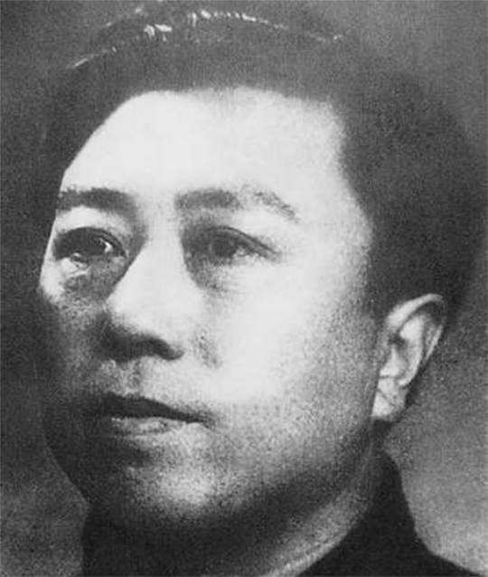 王二小墓地現狀：葬於犧牲處，兒時玩伴義務守墓59年