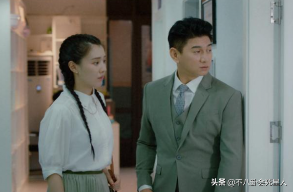 40多歲還在演偶像劇，這5位男星太自信，和女主站在一起像父女