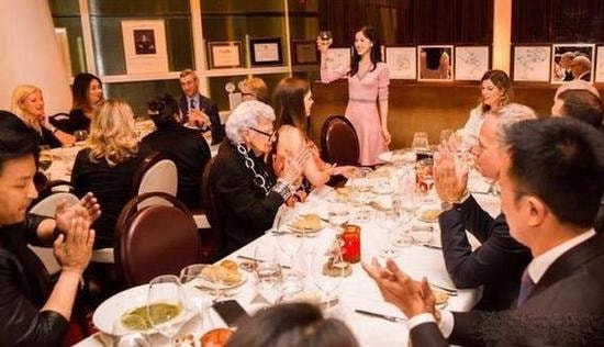 章澤天和劉強東，分不開了