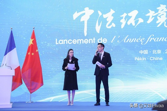 劉燁大手筆！影院包場為老婆慶生，混血嬌妻穿大衣顏值高階似明星