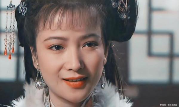 8位女星&OpenCurlyDoubleQuote;肉臉蛋&rdquo;太可愛！肉乎乎，軟糯糯，你最想捏誰